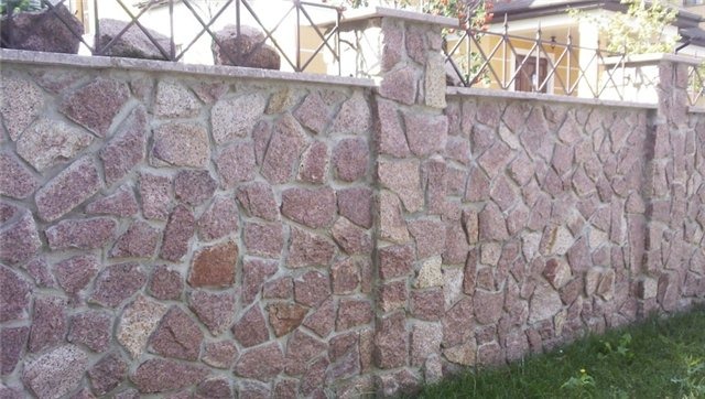 Заборы кирпичные